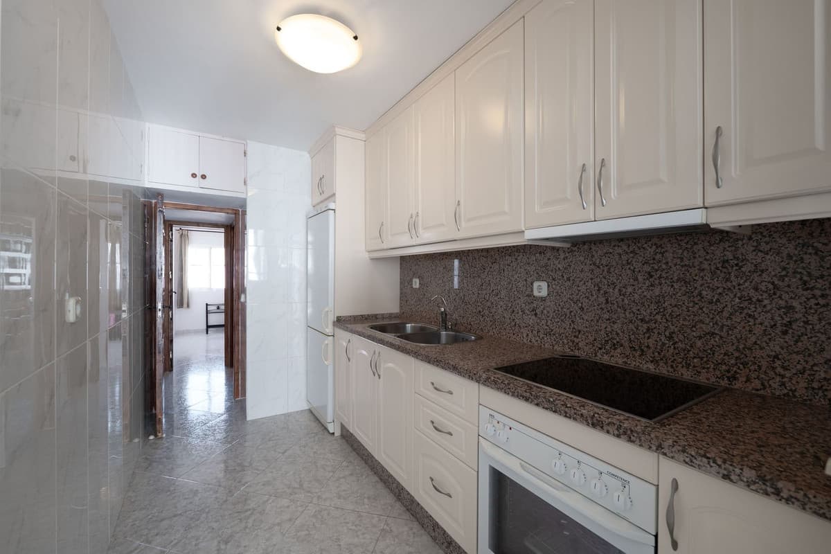 Townhouse in Nueva Andalucía — photo 4 of 10