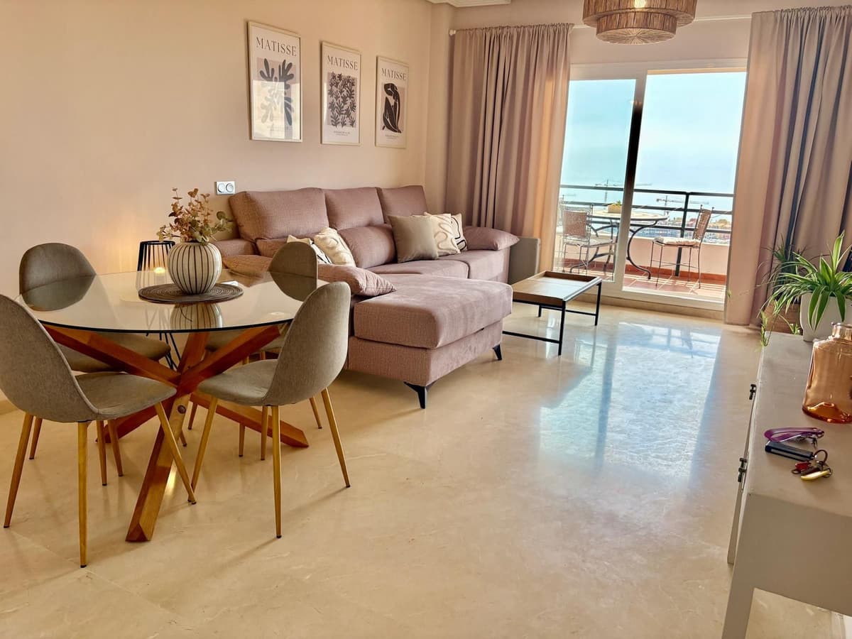 Middle Floor Apartment in Manilva — photo 4 of 10