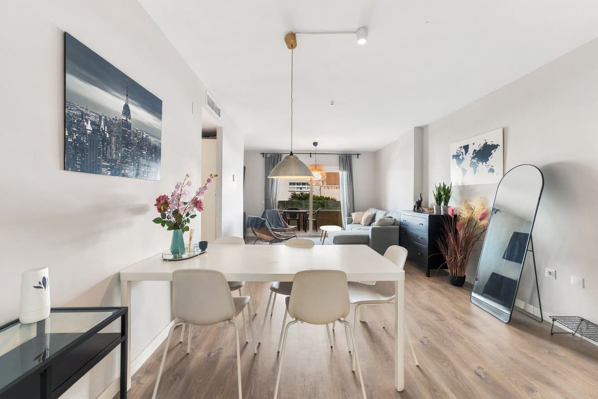 Middle Floor Apartment in Nueva Andalucía — photo 9 of 10