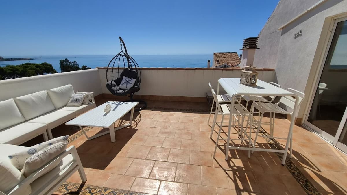 Middle Floor Apartment in Estepona — photo 6 of 10