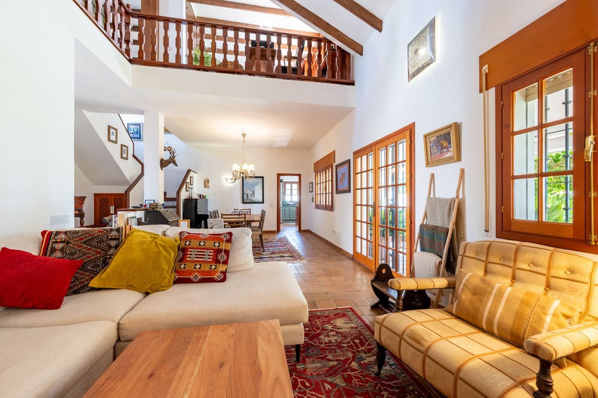 Detached Villa in El Coto — photo 5 of 10
