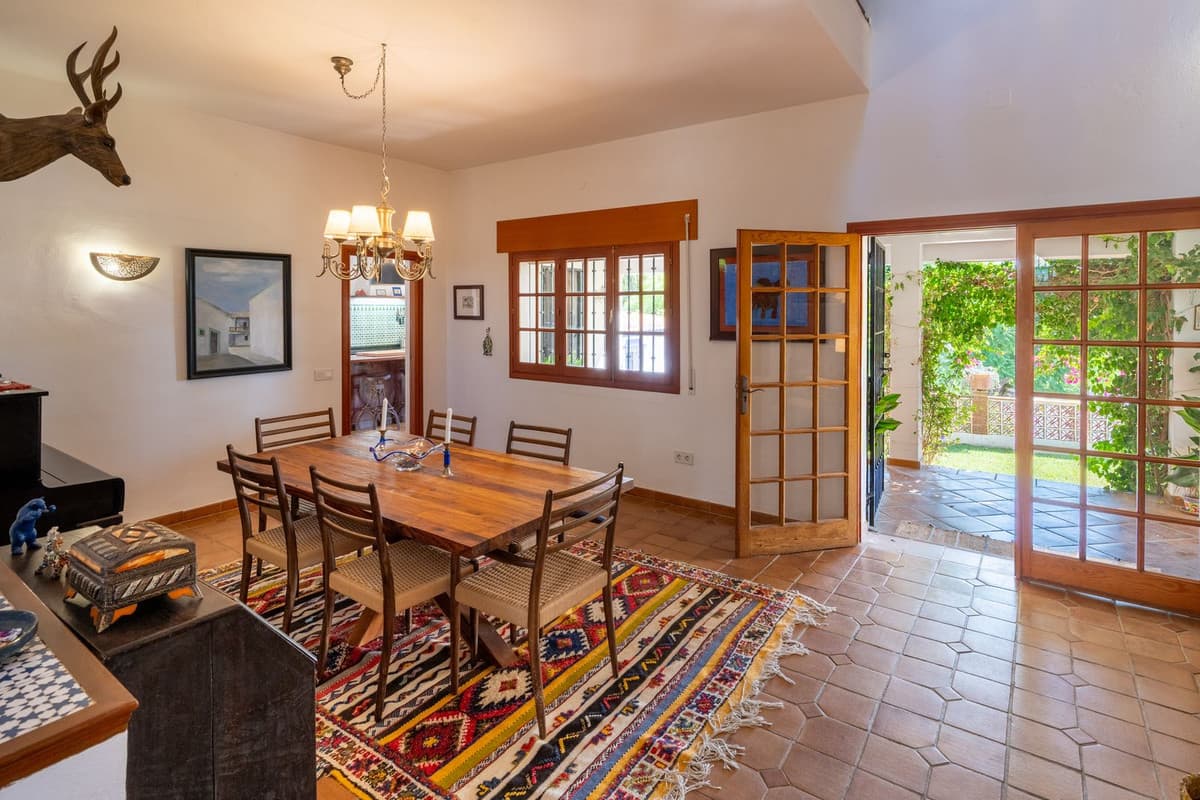 Detached Villa in El Coto — photo 6 of 10