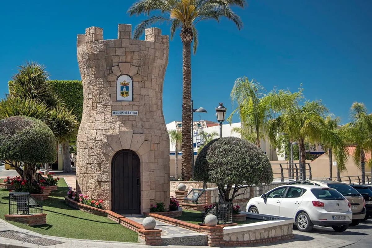 Detached Villa in Alhaurín de la Torre — photo 5 of 10