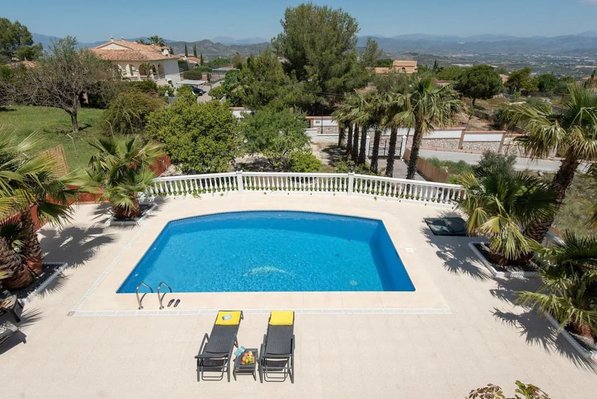 Detached Villa in Alhaurín de la Torre — photo 6 of 10