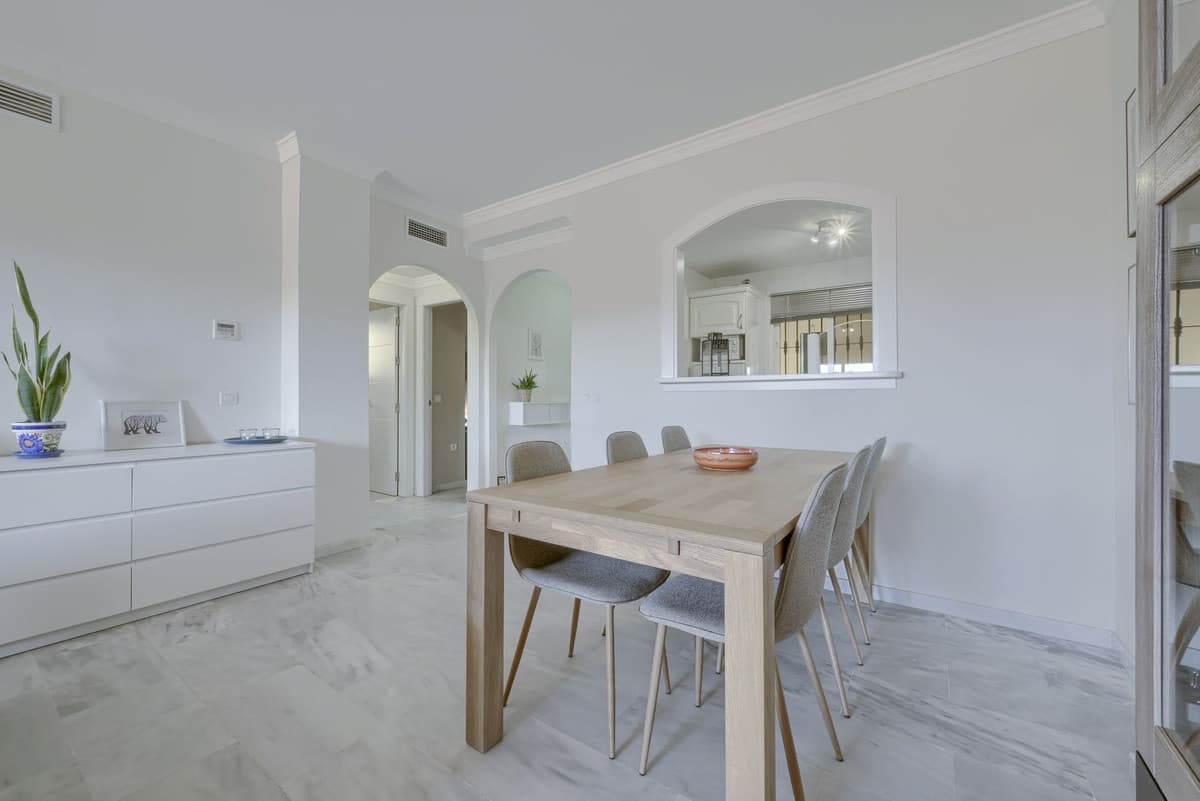 Ground Floor Apartment in Calahonda — photo 9 of 10