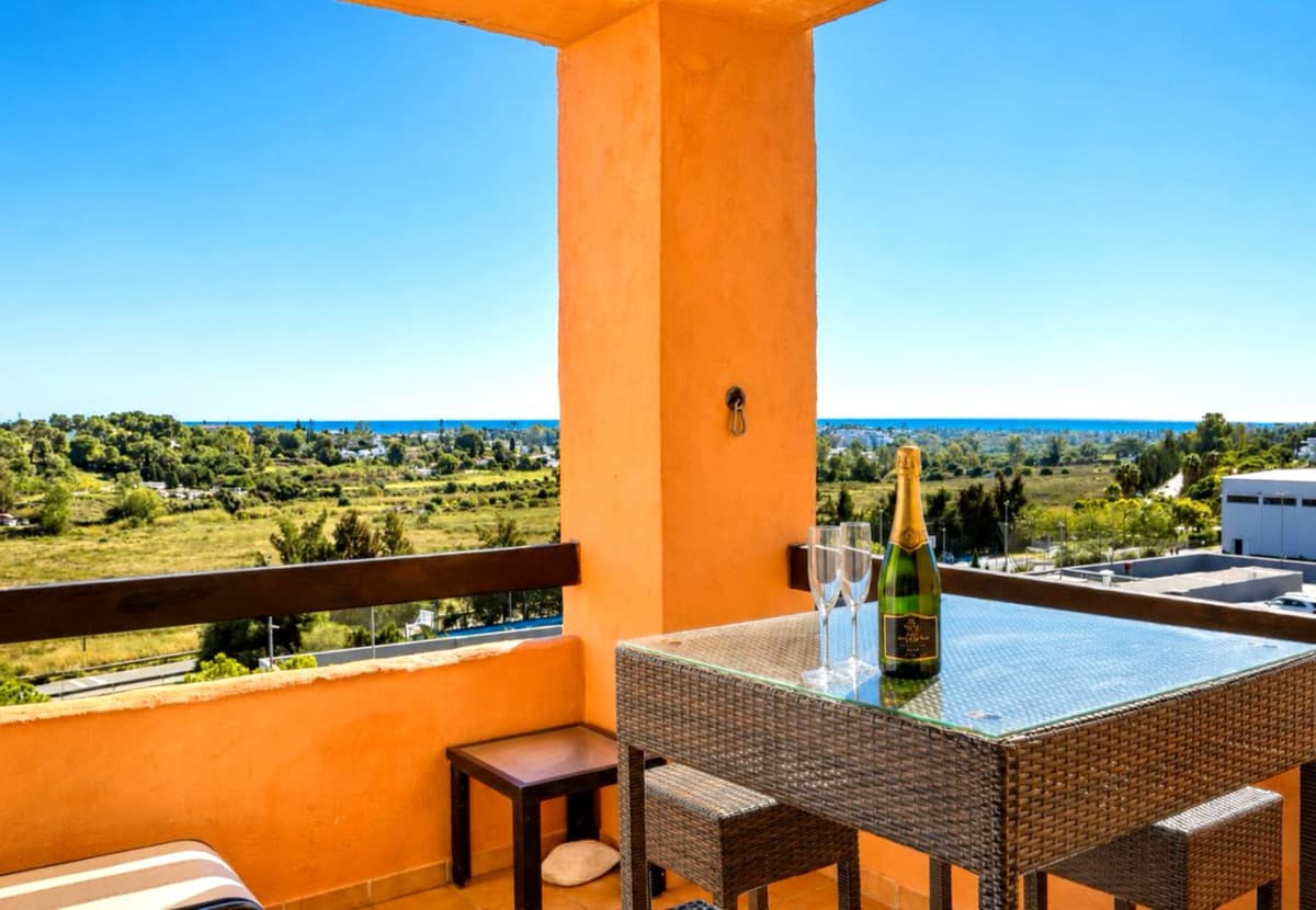 Middle Floor Apartment in Atalaya — photo 3 of 10