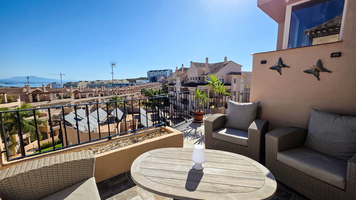Penthouse Duplex in La Duquesa — photo 1 of 10