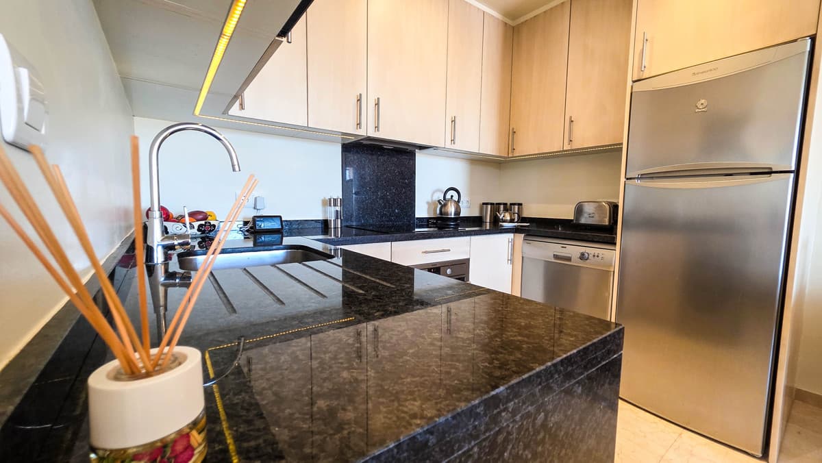 Penthouse Duplex in La Duquesa — photo 4 of 10