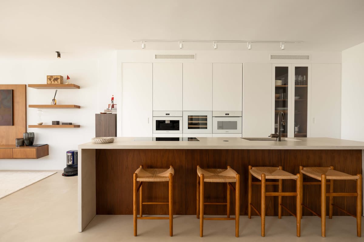 Middle Floor Apartment in Nueva Andalucía — photo 8 of 10