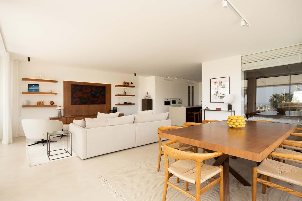 Middle Floor Apartment in Nueva Andalucía — photo 10 of 10