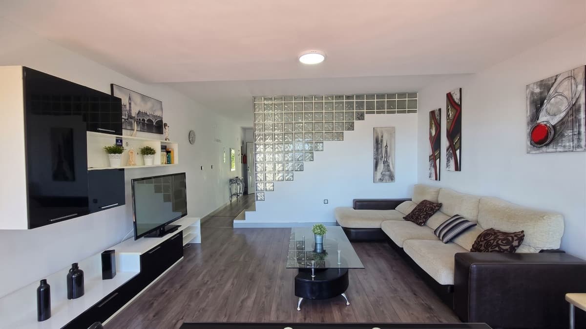Duplex in La Carihuela — photo 2 of 10