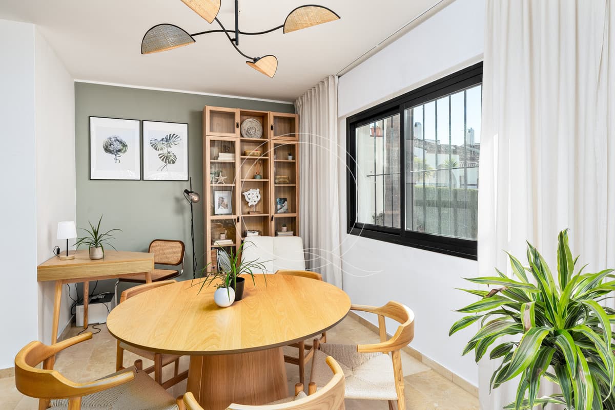 Semi-Detached House in Estepona — photo 3 of 10