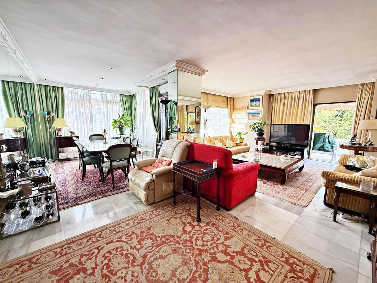 Top Floor Apartment in Puerto Banús — photo 7 of 10