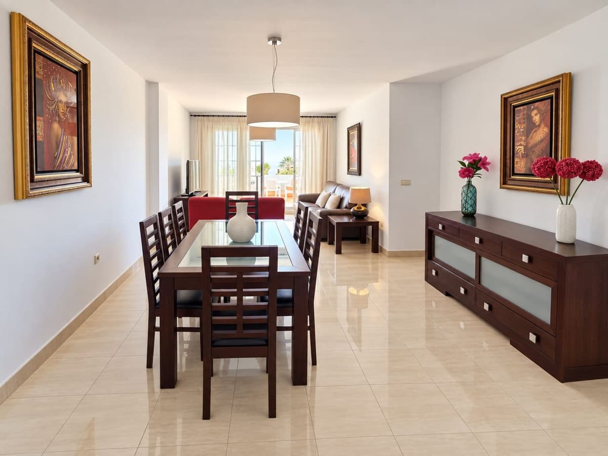 Ground Floor Apartment in La Duquesa — photo 3 of 10