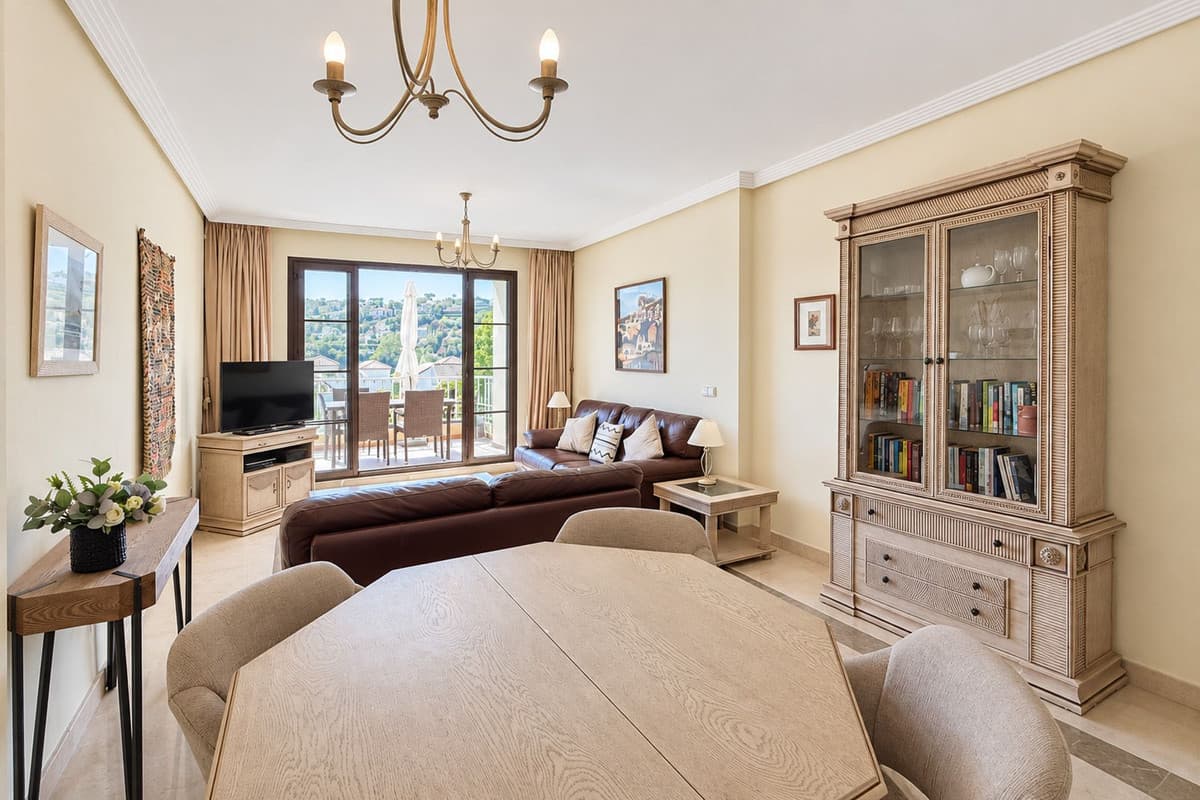 Middle Floor Apartment in Los Arqueros — photo 5 of 10