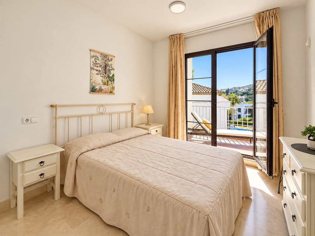 Middle Floor Apartment in Los Arqueros — photo 8 of 10