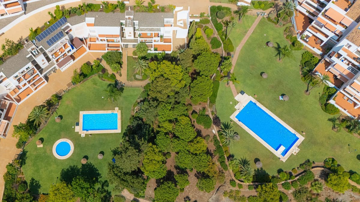 Top Floor Apartment in Torrequebrada — photo 3 of 10