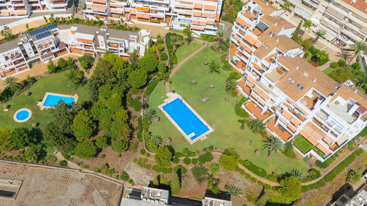 Top Floor Apartment in Torrequebrada — photo 4 of 10