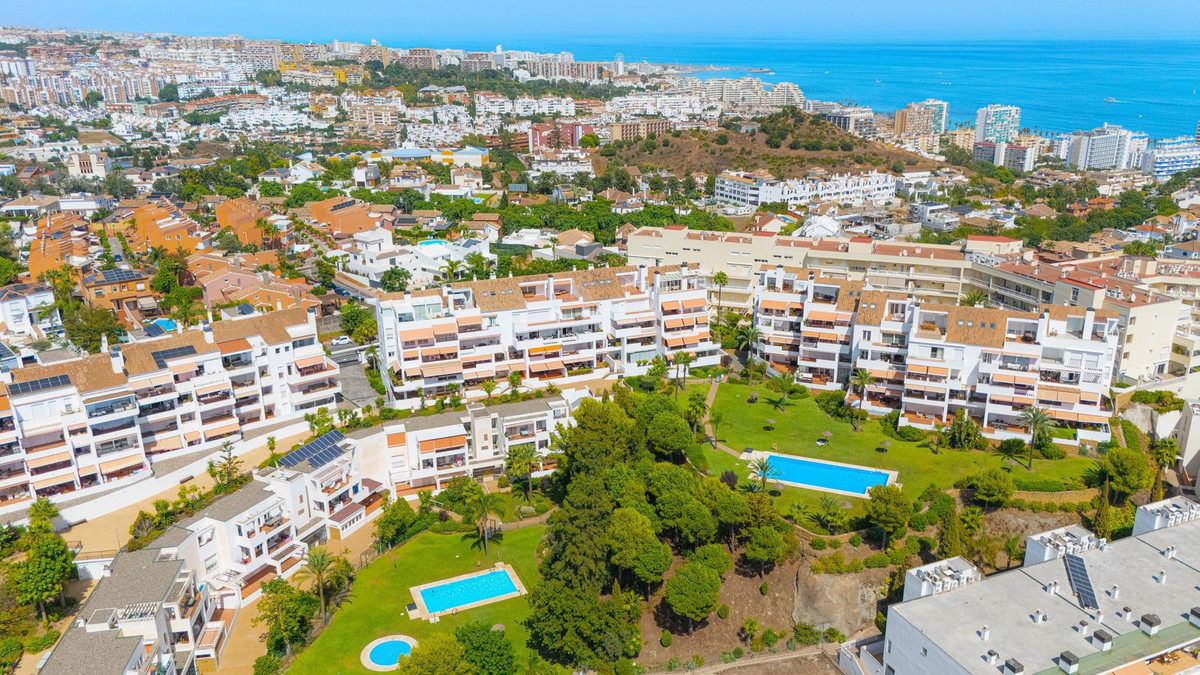 Top Floor Apartment in Torrequebrada — photo 10 of 10