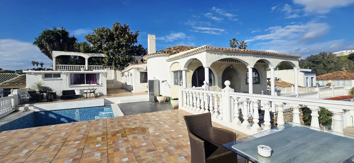 Detached Villa in Mijas Costa — photo 3 of 10