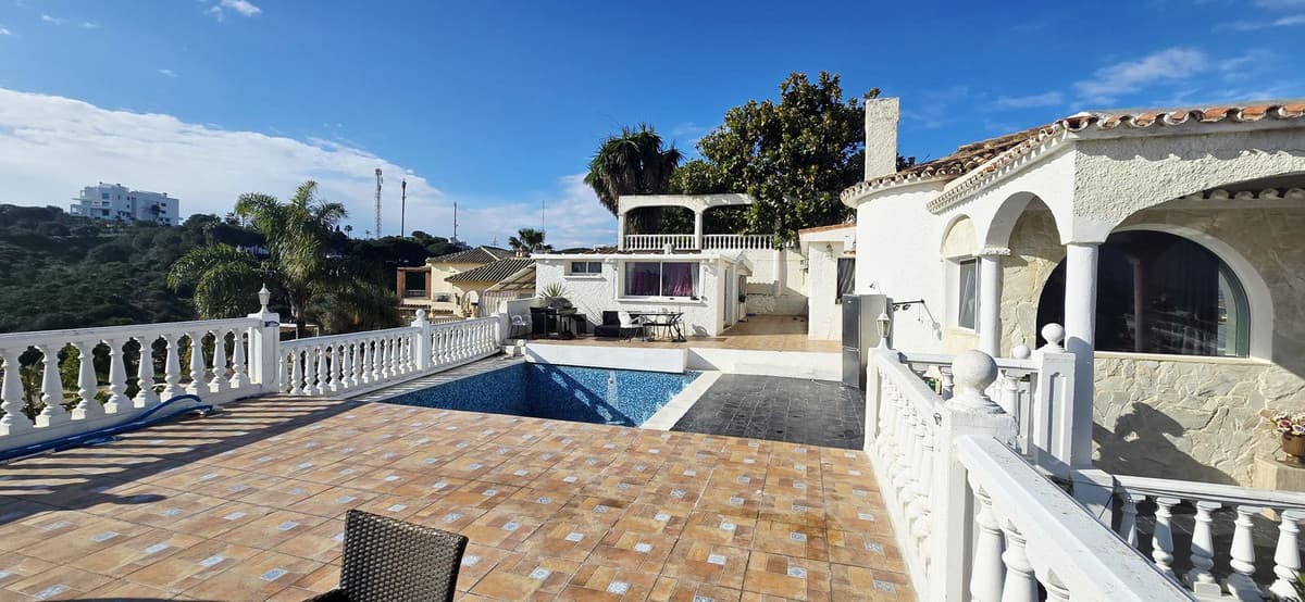 Detached Villa in Mijas Costa — photo 4 of 10