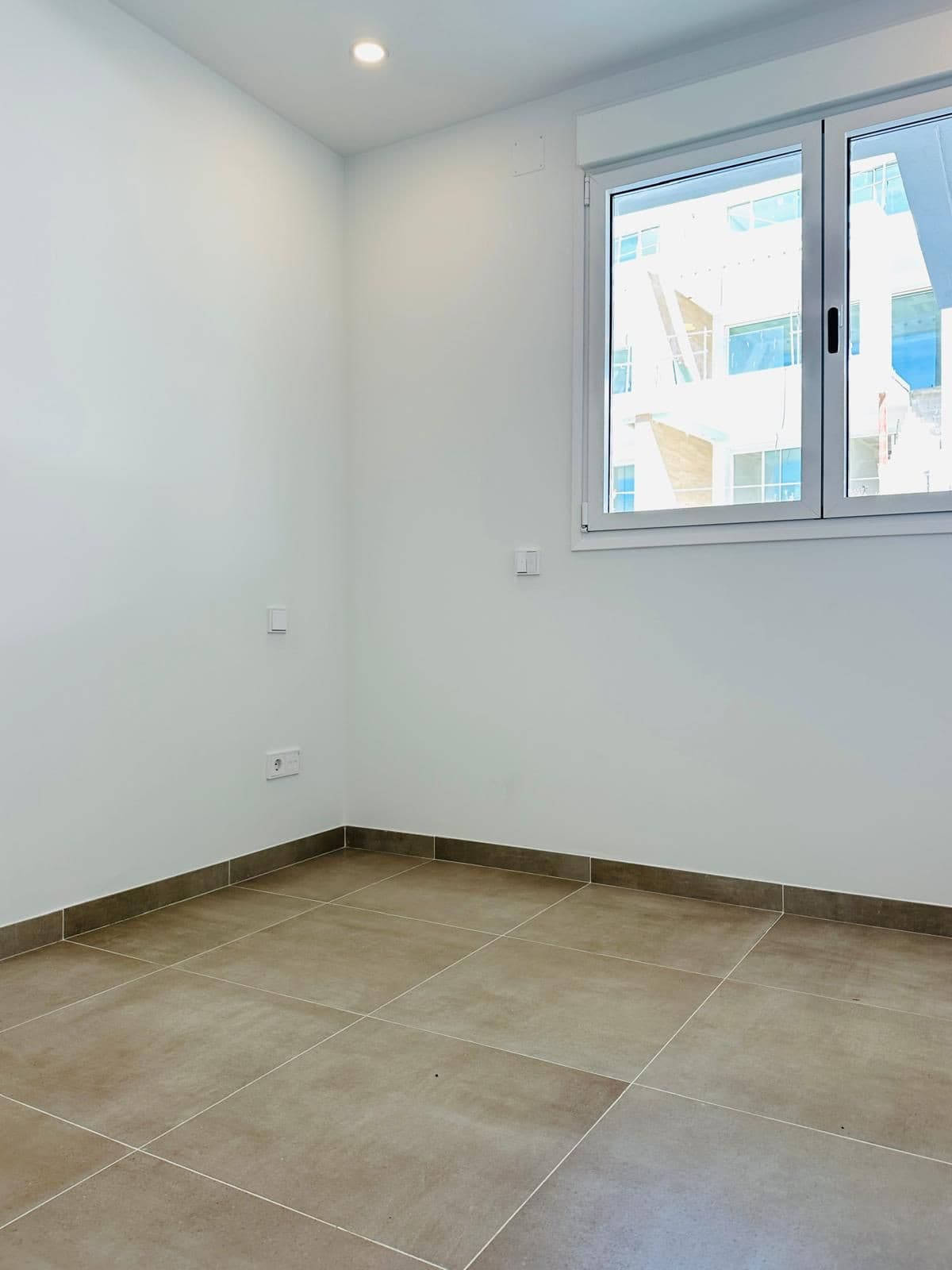Middle Floor Apartment in La Alcaidesa — photo 9 of 10