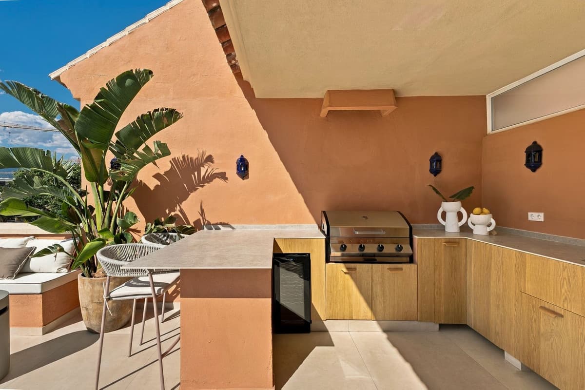 Penthouse Duplex in Nueva Andalucía — photo 10 of 10