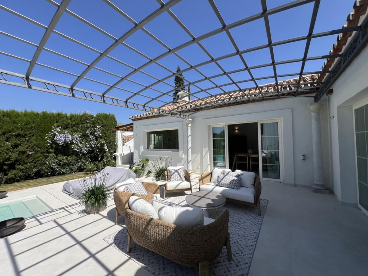 Detached Villa in Guadalmina Alta — photo 3 of 10