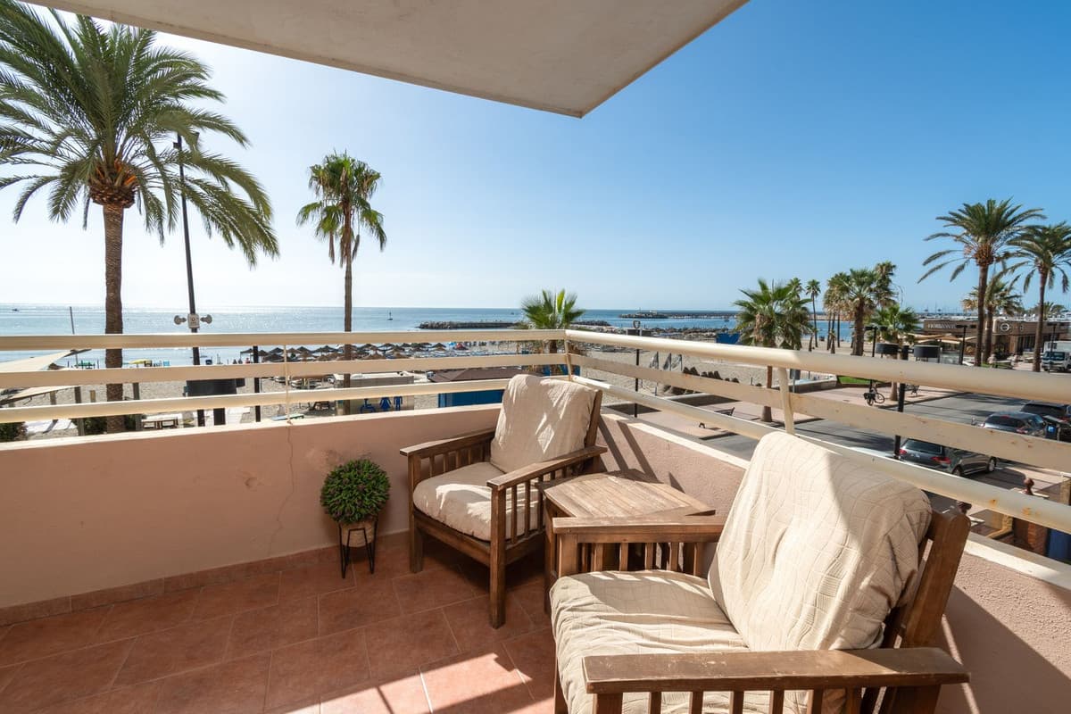 Middle Floor Apartment in Fuengirola — photo 1 of 10