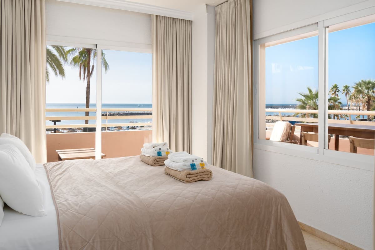 Middle Floor Apartment in Fuengirola — photo 2 of 10