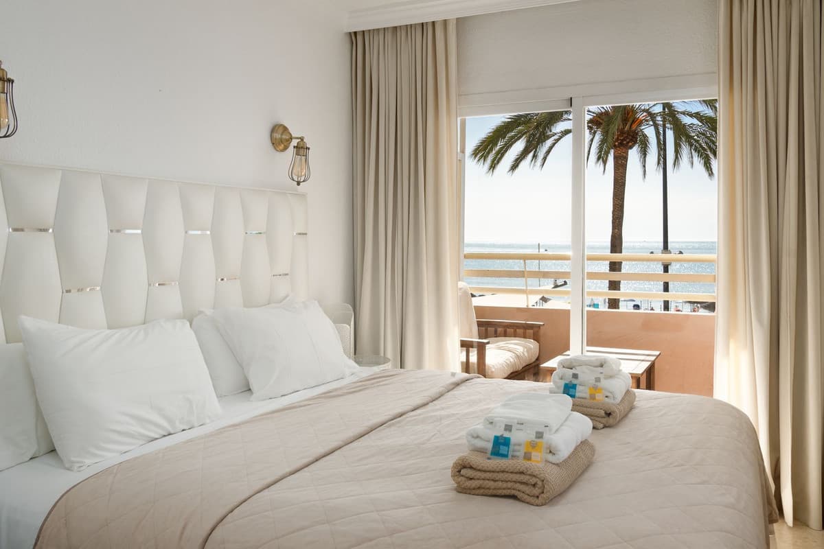 Middle Floor Apartment in Fuengirola — photo 3 of 10
