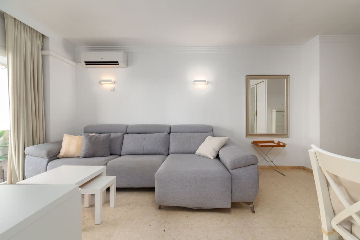 Middle Floor Apartment in Fuengirola — photo 5 of 10
