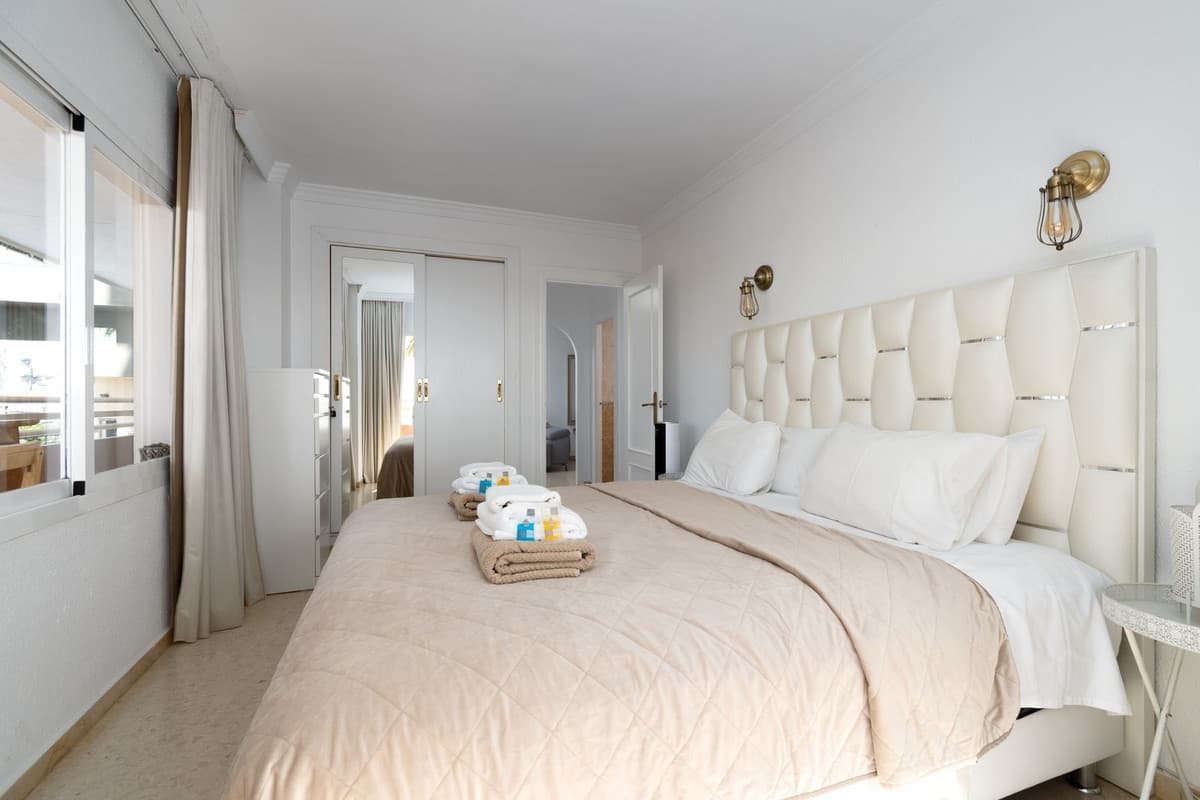 Middle Floor Apartment in Fuengirola — photo 6 of 10