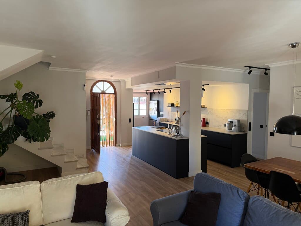 Middle Floor Apartment in Fuengirola — photo 3 of 10