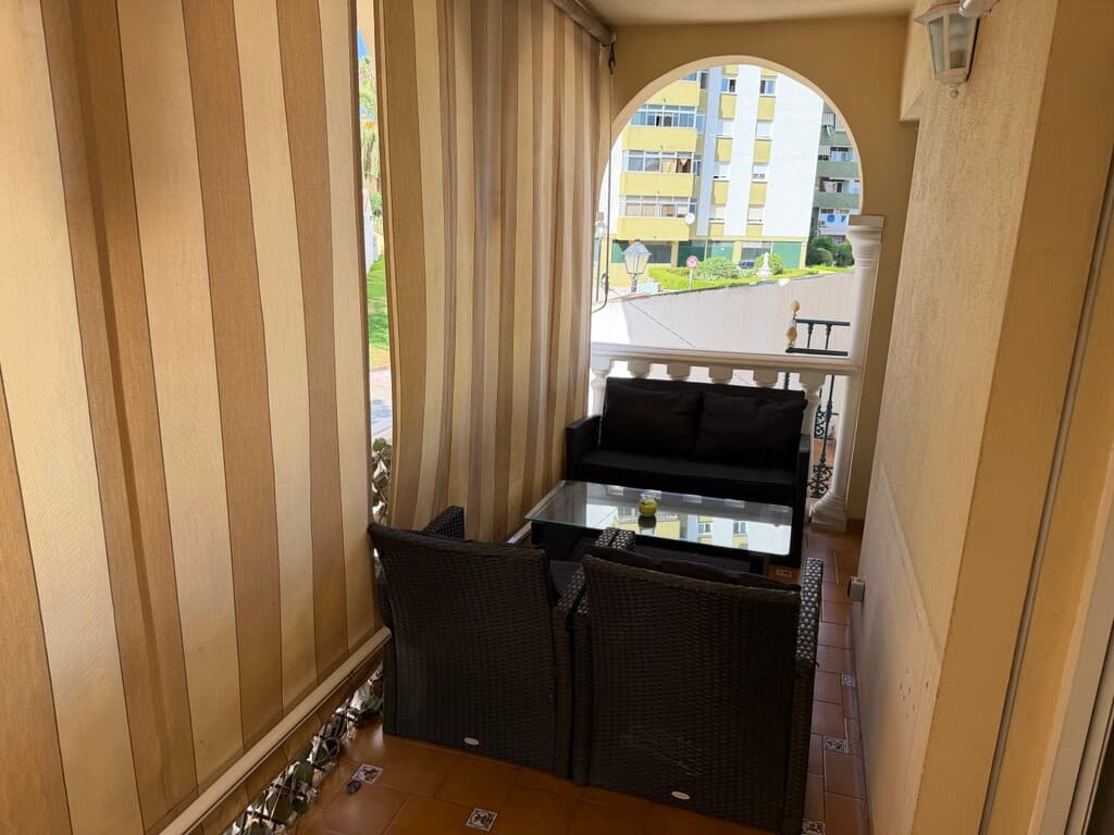 Middle Floor Apartment in Fuengirola — photo 6 of 10