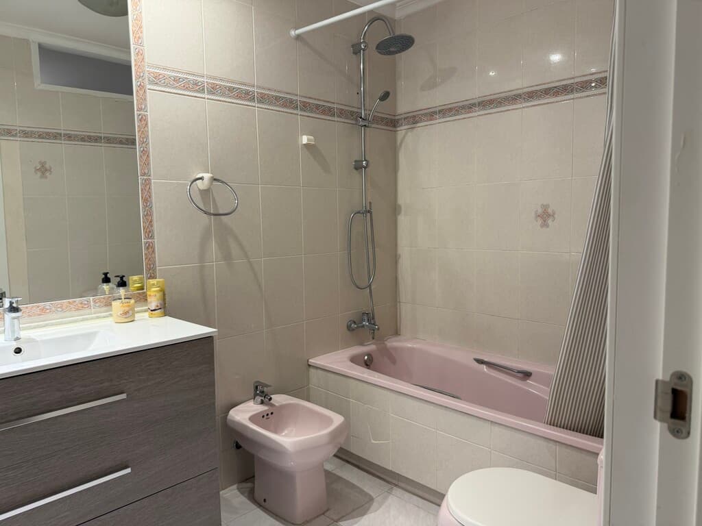 Middle Floor Apartment in Fuengirola — photo 9 of 10