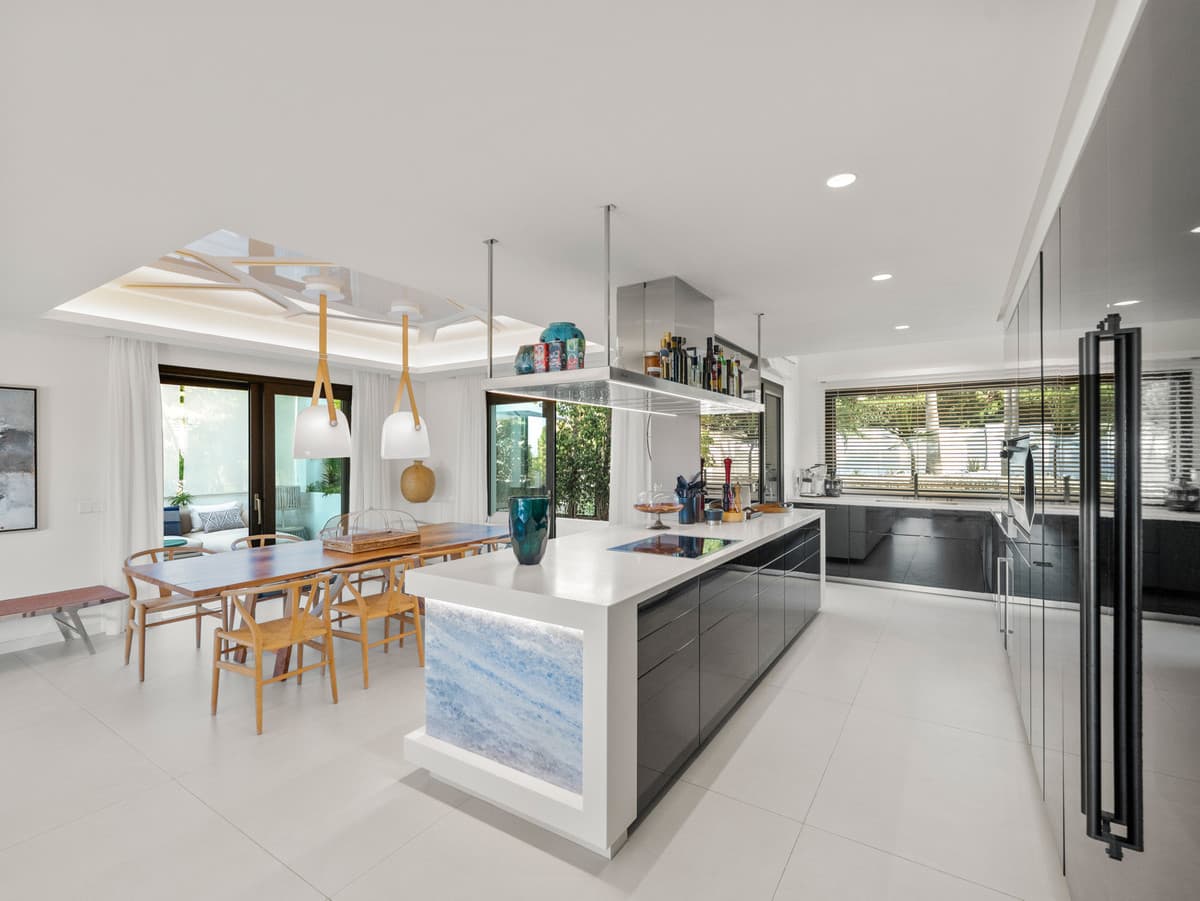 Detached Villa in The Golden Mile — photo 4 of 10