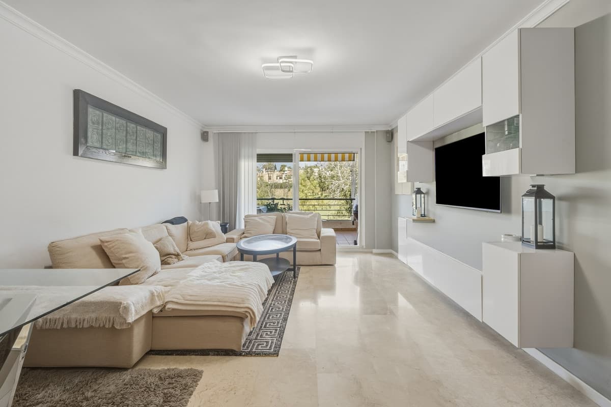 Middle Floor Apartment in San Pedro de Alcántara — photo 6 of 10