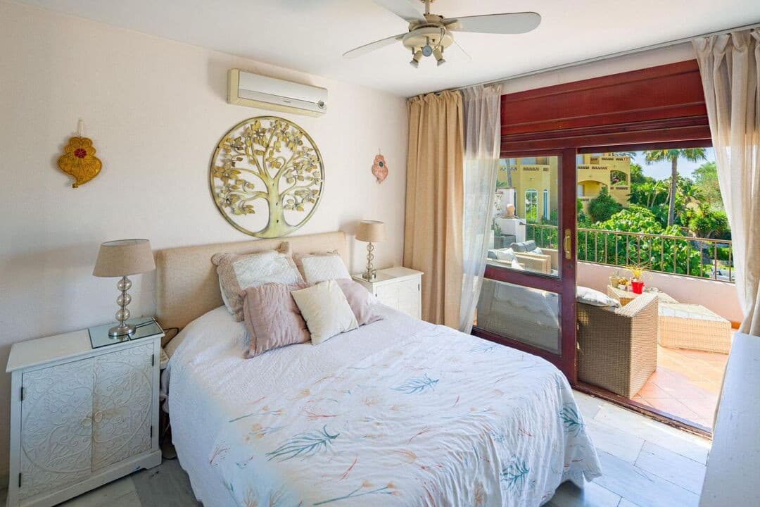 Townhouse in Marbella — photo 7 of 10