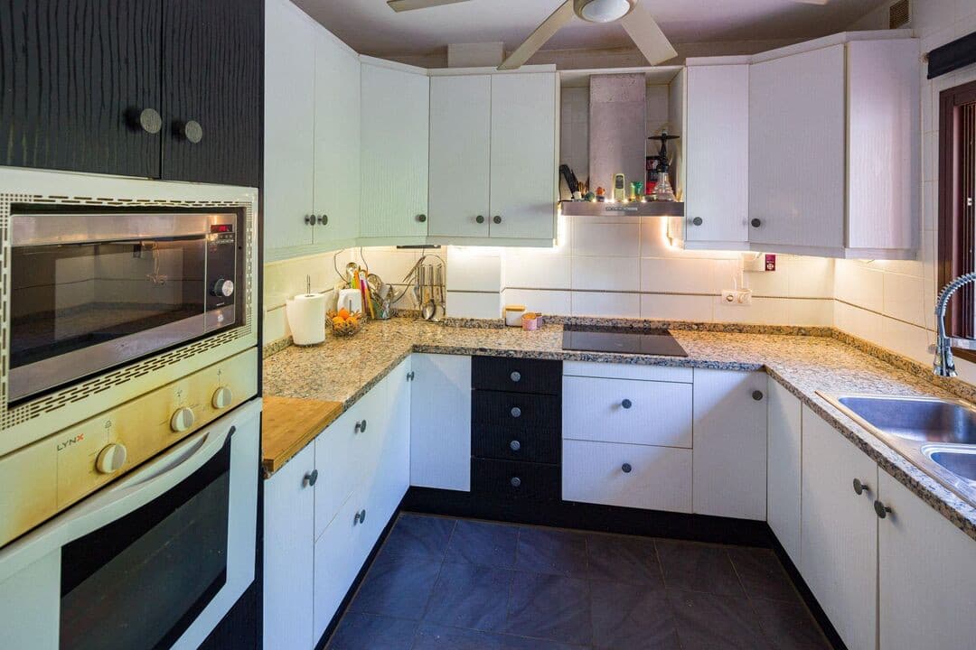 Townhouse in Marbella — photo 8 of 10