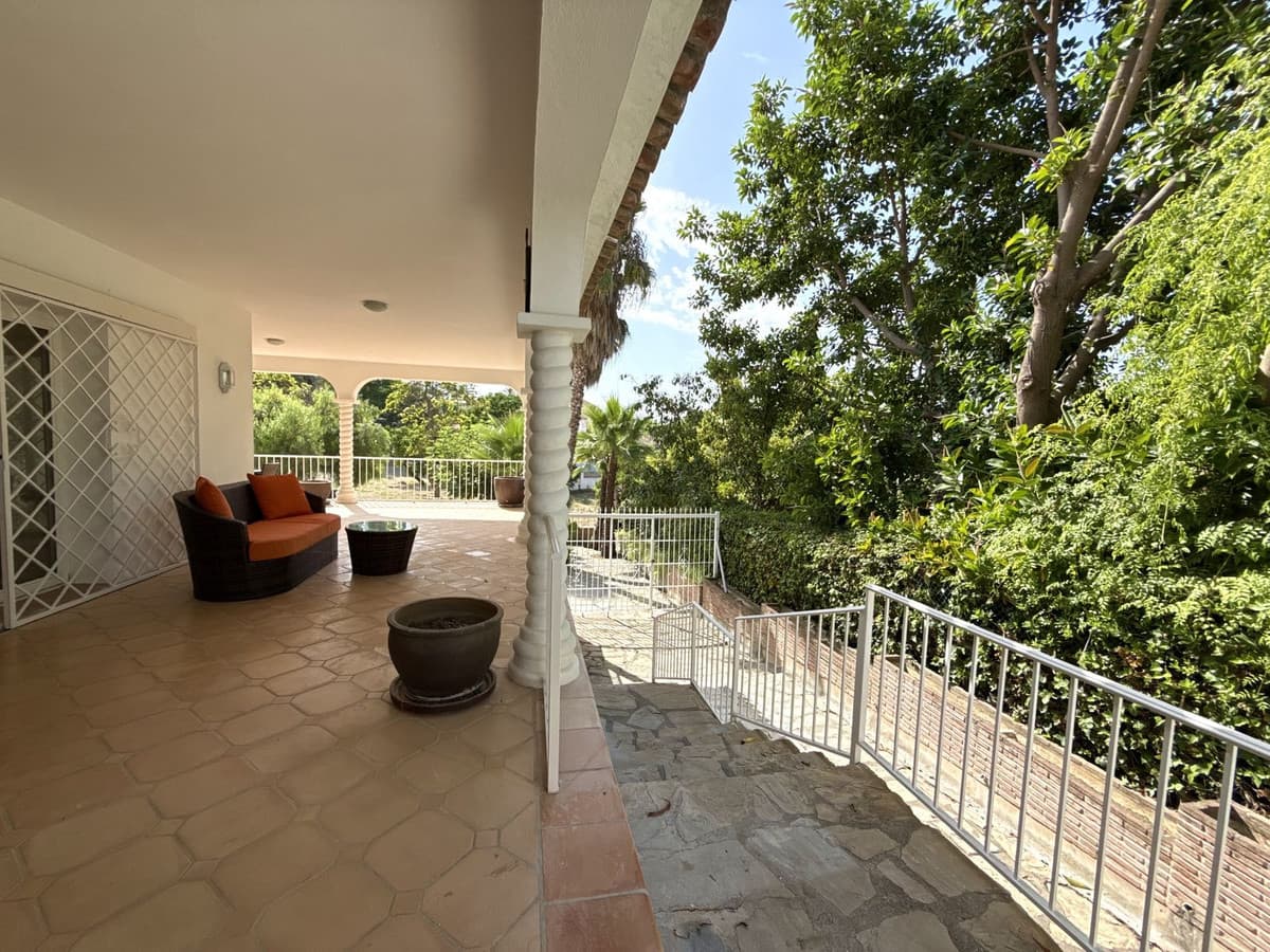 Semi-Detached House in San Pedro de Alcántara — photo 2 of 10