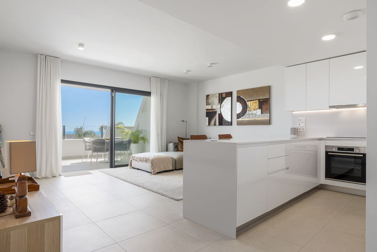 Ground Floor Apartment in La Cala de Mijas — photo 9 of 10