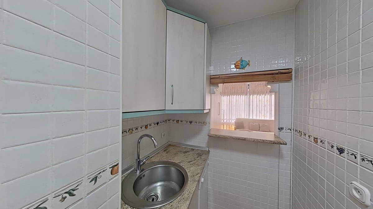 Middle Floor Apartment in Marbella — photo 7 of 10