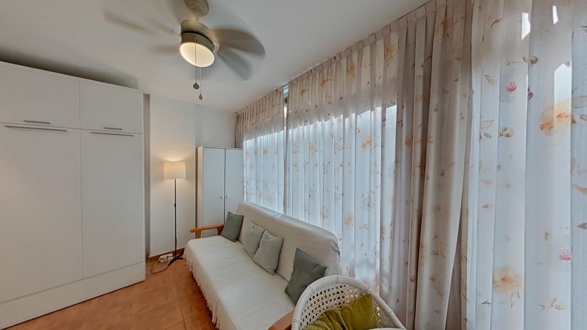 Middle Floor Apartment in Marbella — photo 10 of 10