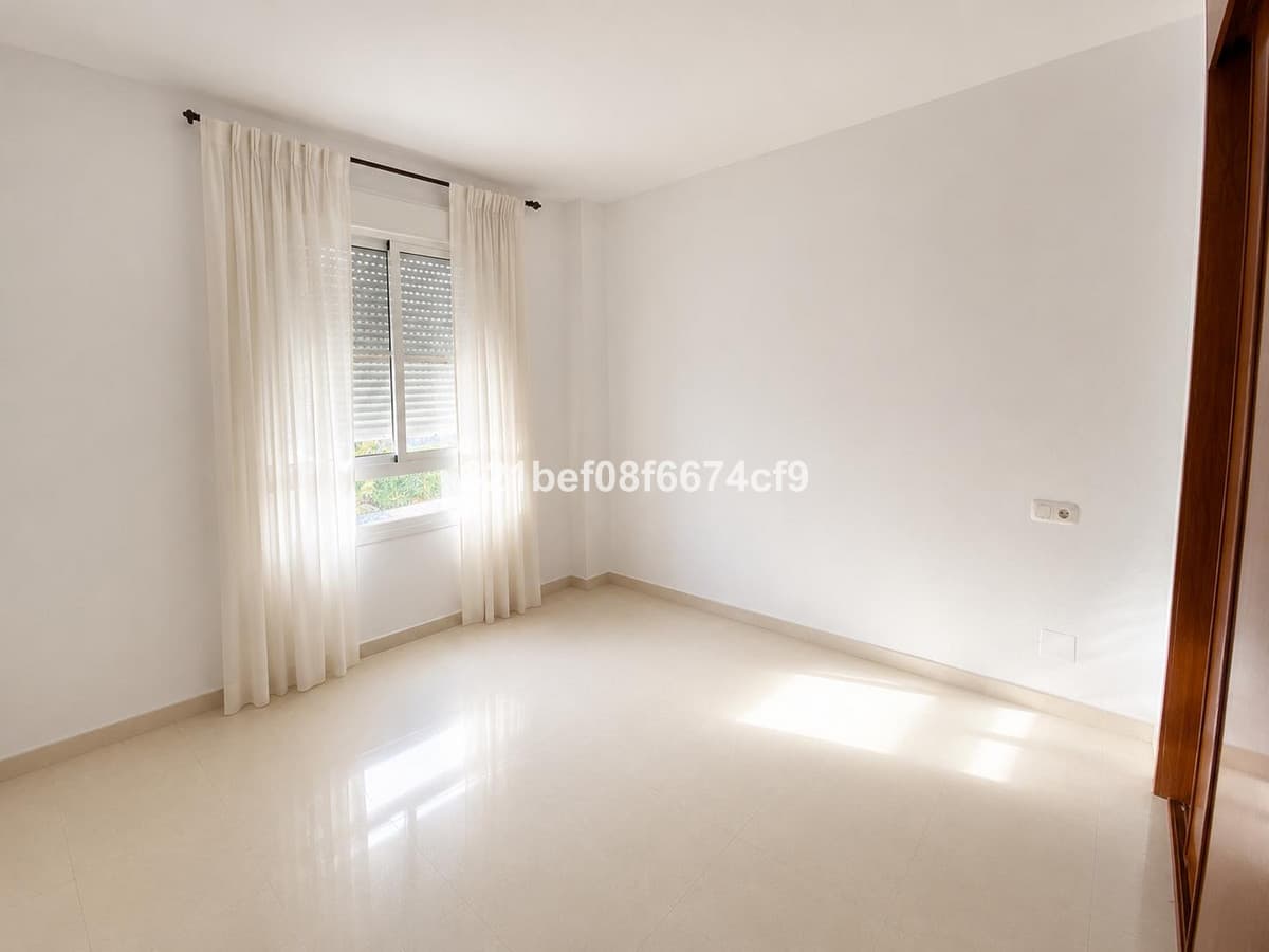 Ground Floor Apartment in Teatinos — photo 10 of 10