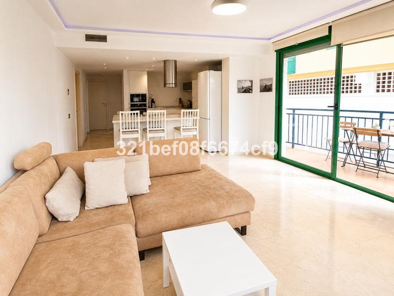 Middle Floor Apartment in Estepona