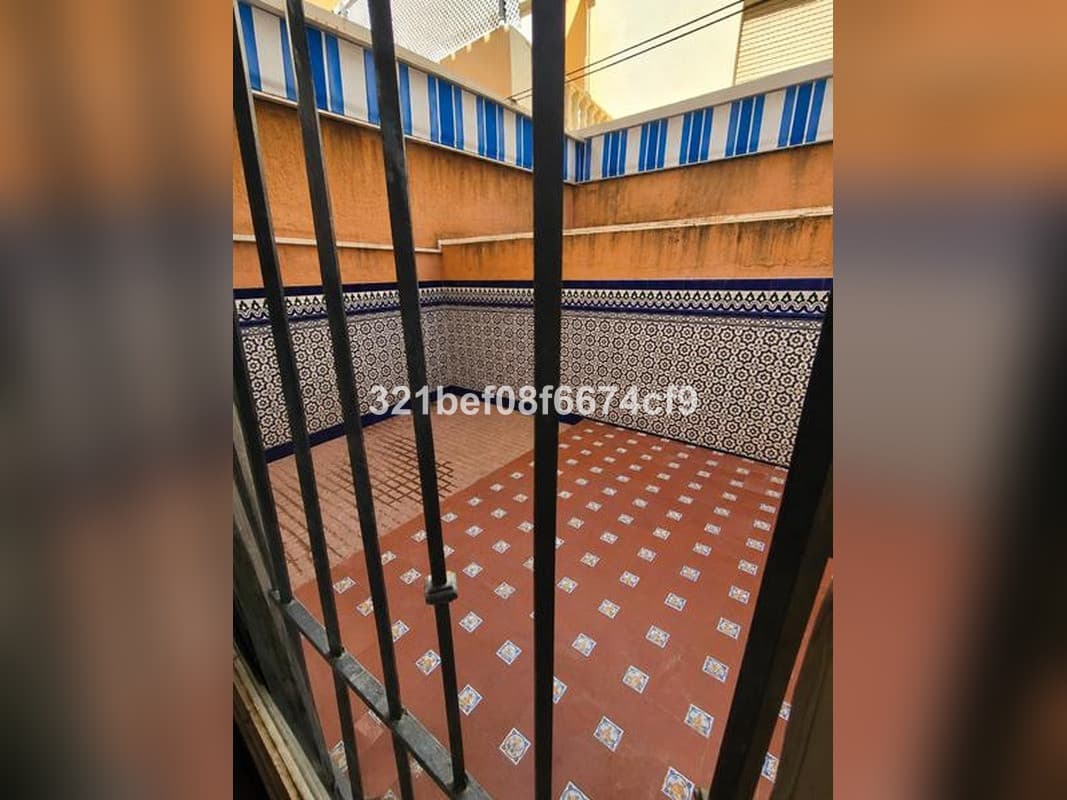 Townhouse in Estepona — photo 8 of 10