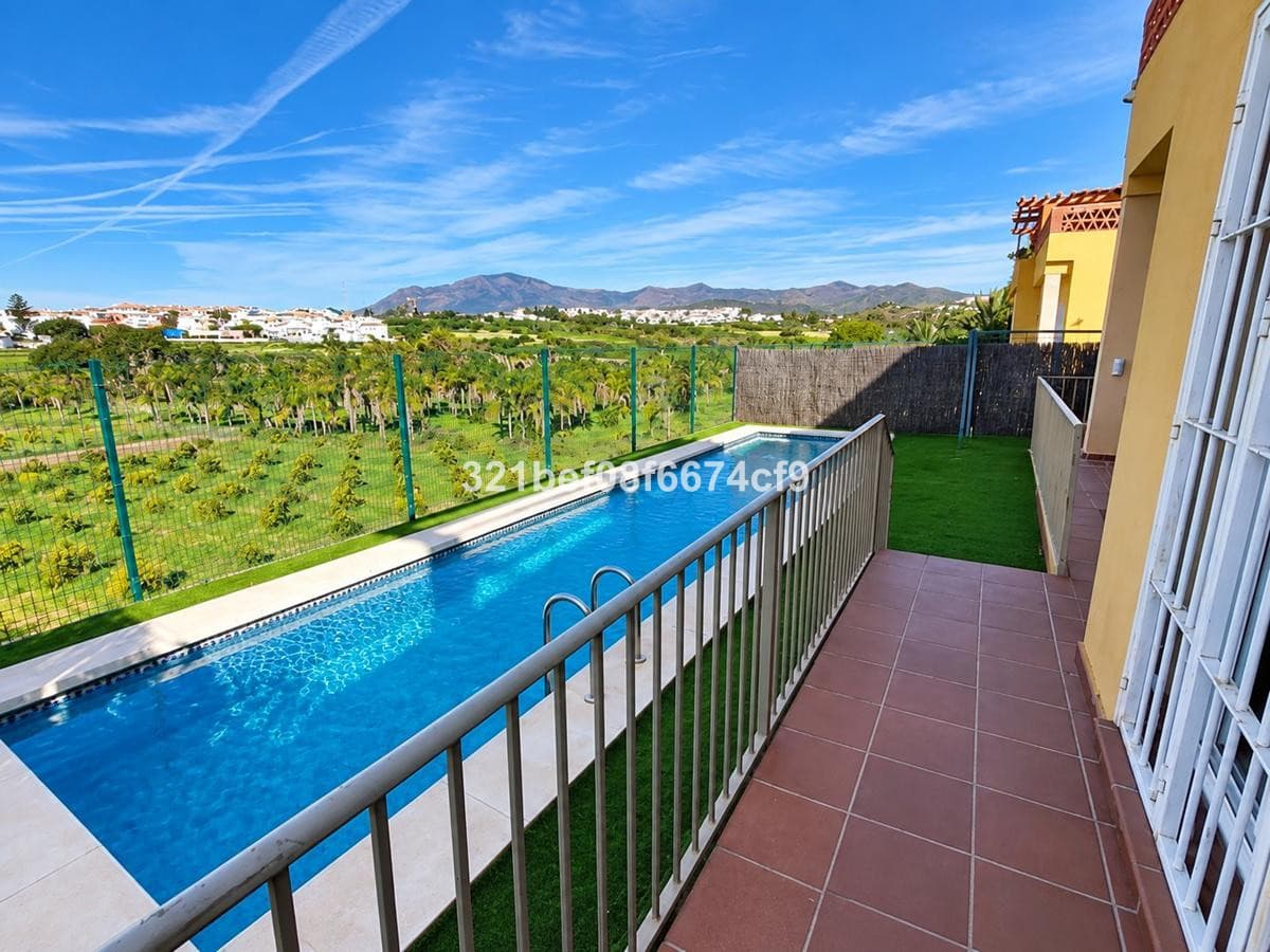 Townhouse in Cancelada — photo 1 of 10