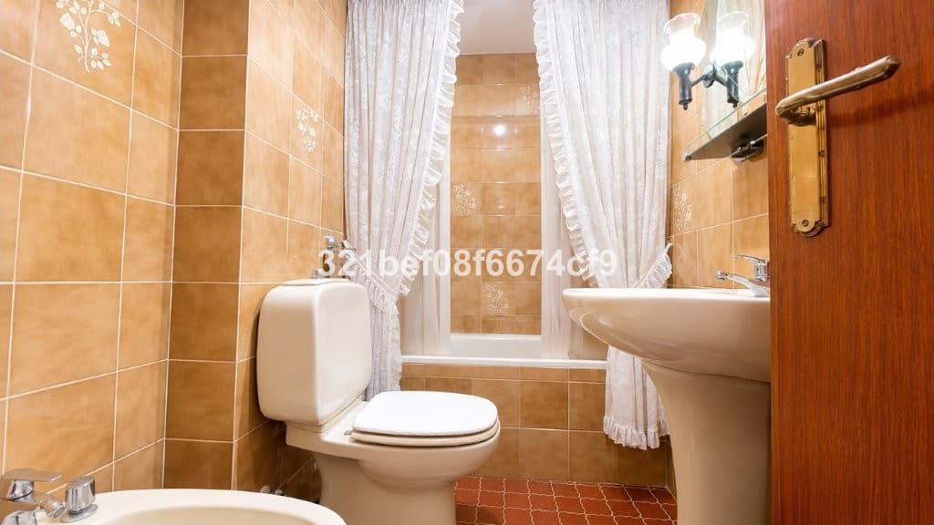 Ground Floor Apartment in Málaga — photo 4 of 10