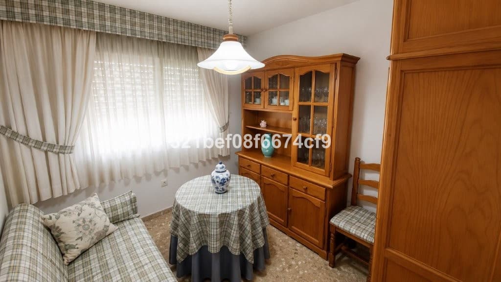 Ground Floor Apartment in Málaga — photo 7 of 10
